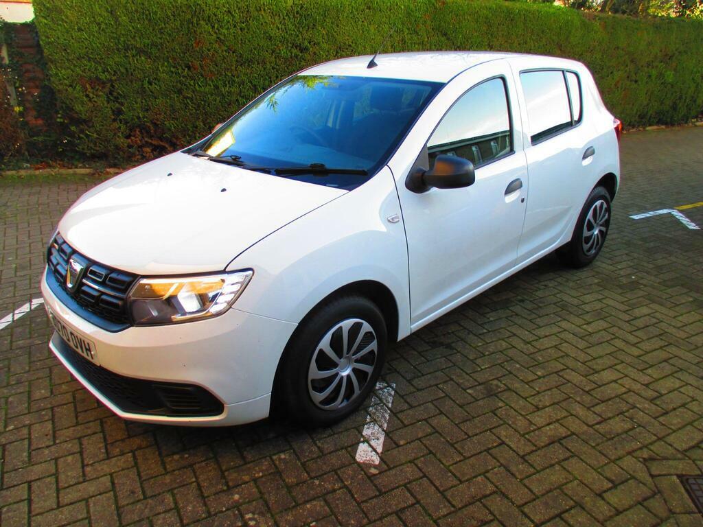 Dacia Sandero 1.0 Sce Essential Euro 6 BD70OVH White #2