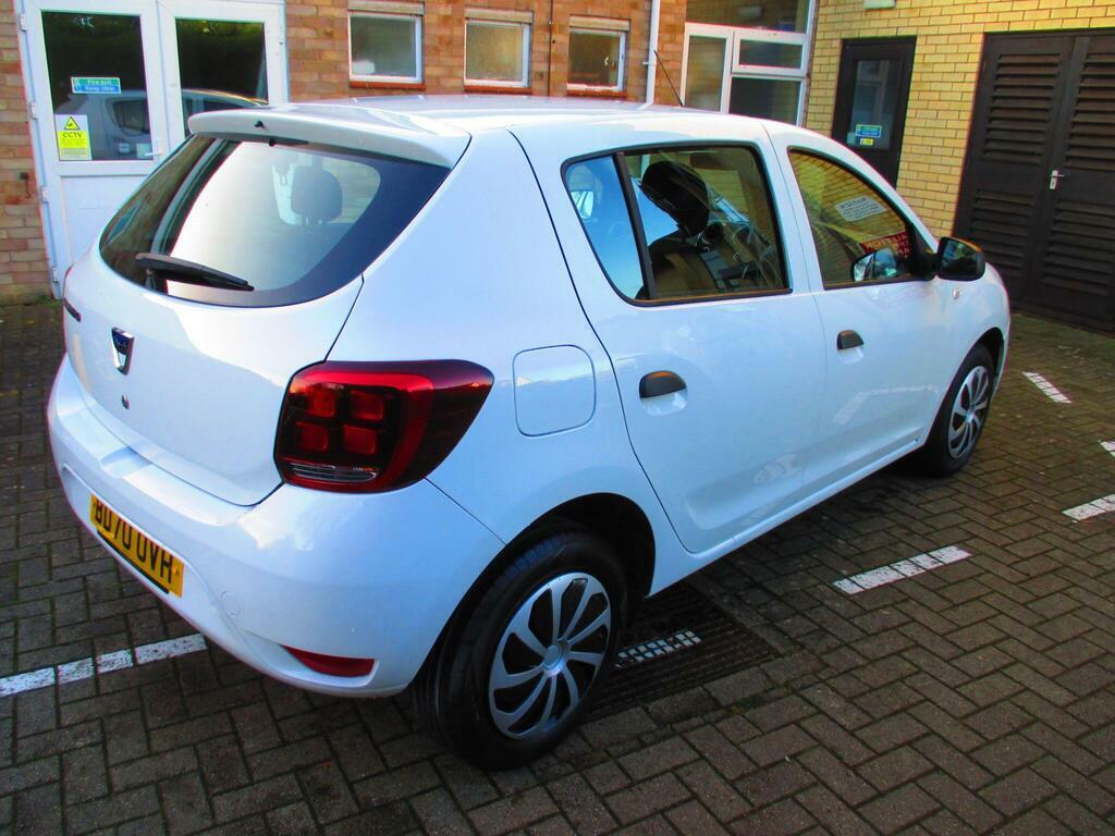 Dacia Sandero 1.0 Sce Essential Euro 6 BD70OVH White #5