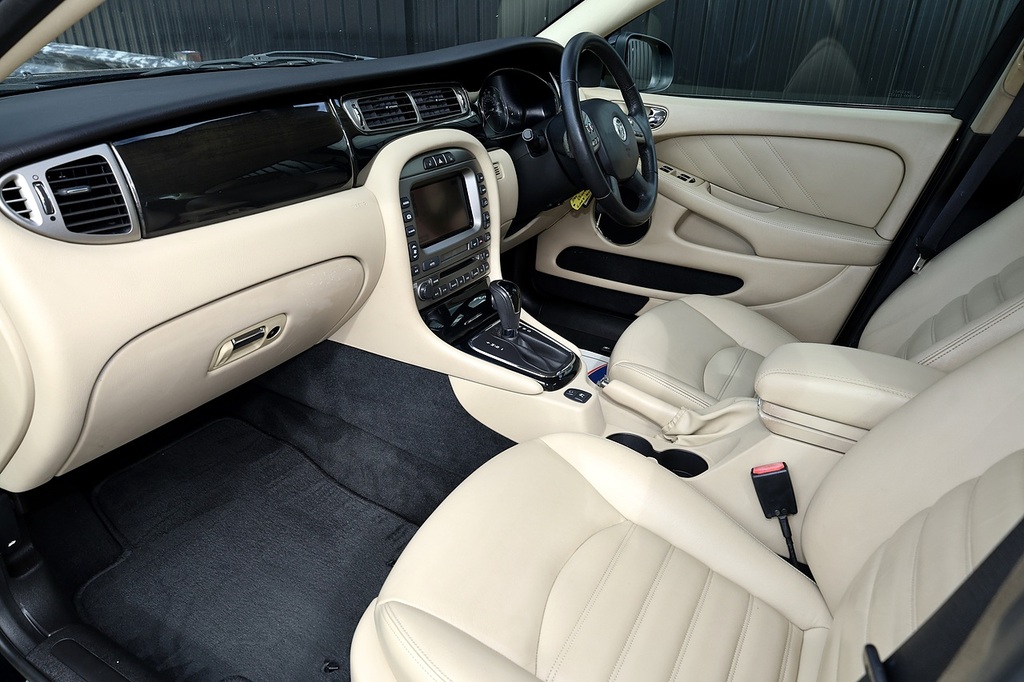 Jaguar X-Type X-type 2.2 D Se Black #3