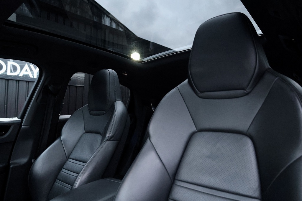 Porsche Cayenne Cayenne Coupe Ehybrid SL69ZHD Black #6