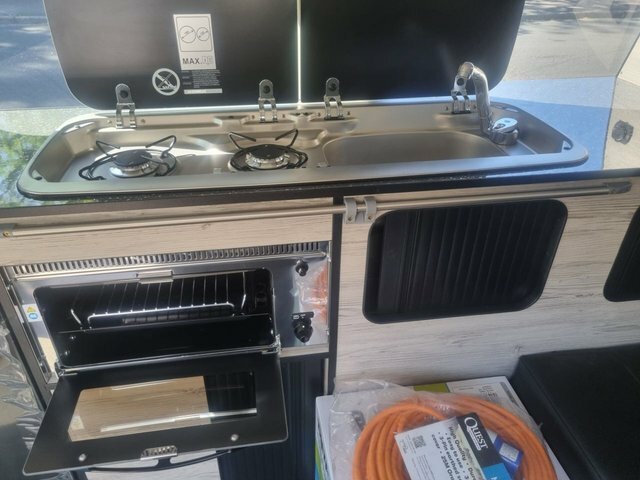 Nissan Elgrand Highway Star White #6