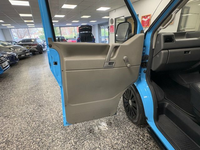 Volkswagen Campervan Camper 2 White #27