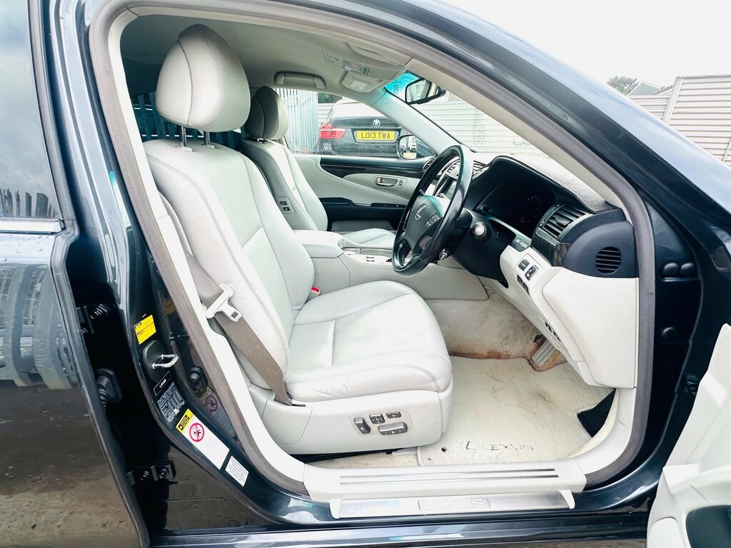 Lexus LS 4.6 V8 Euro 4 Grey #2