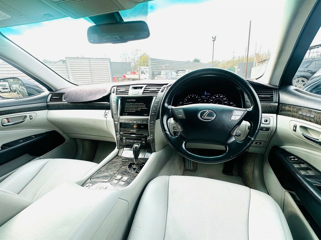 Lexus LS 4.6 V8 Euro 4 Grey #3