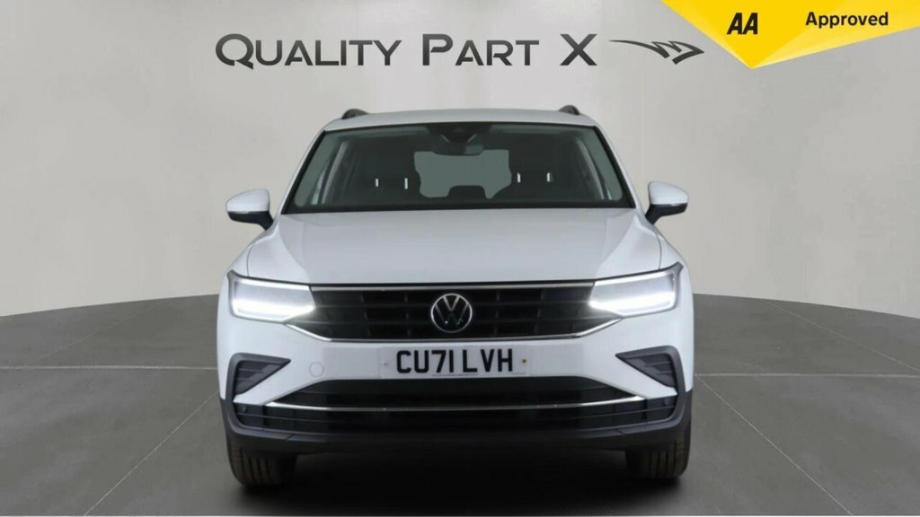 Volkswagen Tiguan 1.5L Active CU71LVH White #2