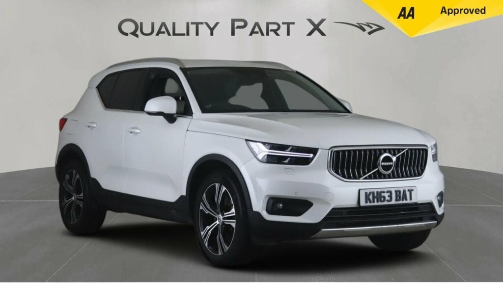 Volvo XC40 Suv White