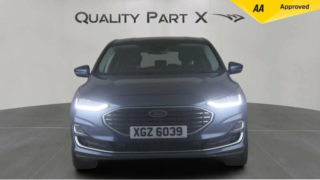 Ford Focus Hatchback XGZ6039 Blue #2