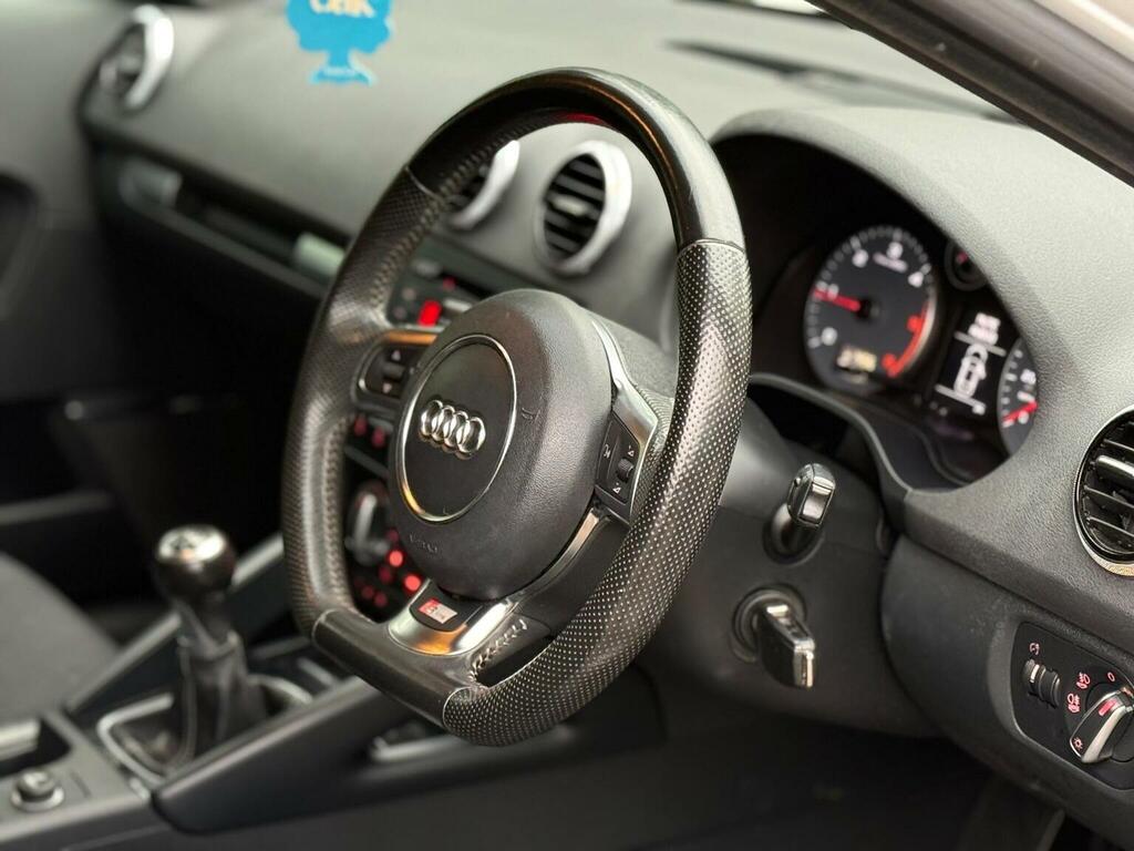 Audi A3 2.0 Tdi Black Edition Sportback Euro 5 Ss White #2