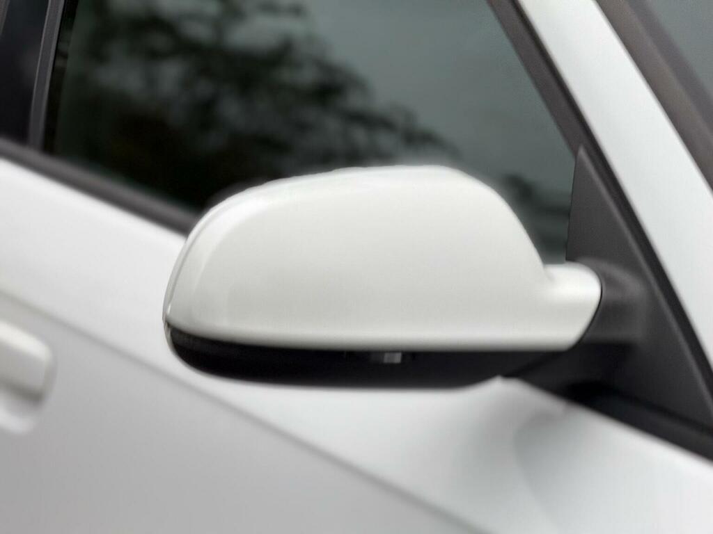 Audi A3 2.0 Tdi Black Edition Sportback Euro 5 Ss White #5