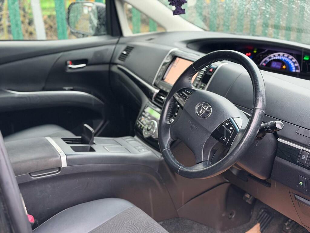 Toyota Estima 202575 #2