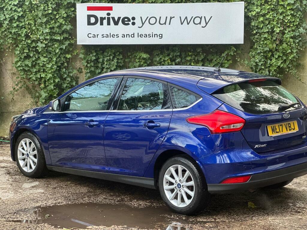 Ford Focus Hatchback 1.0T Ecoboost Titanium Euro 6 Ss ML17VBJ Blue #6
