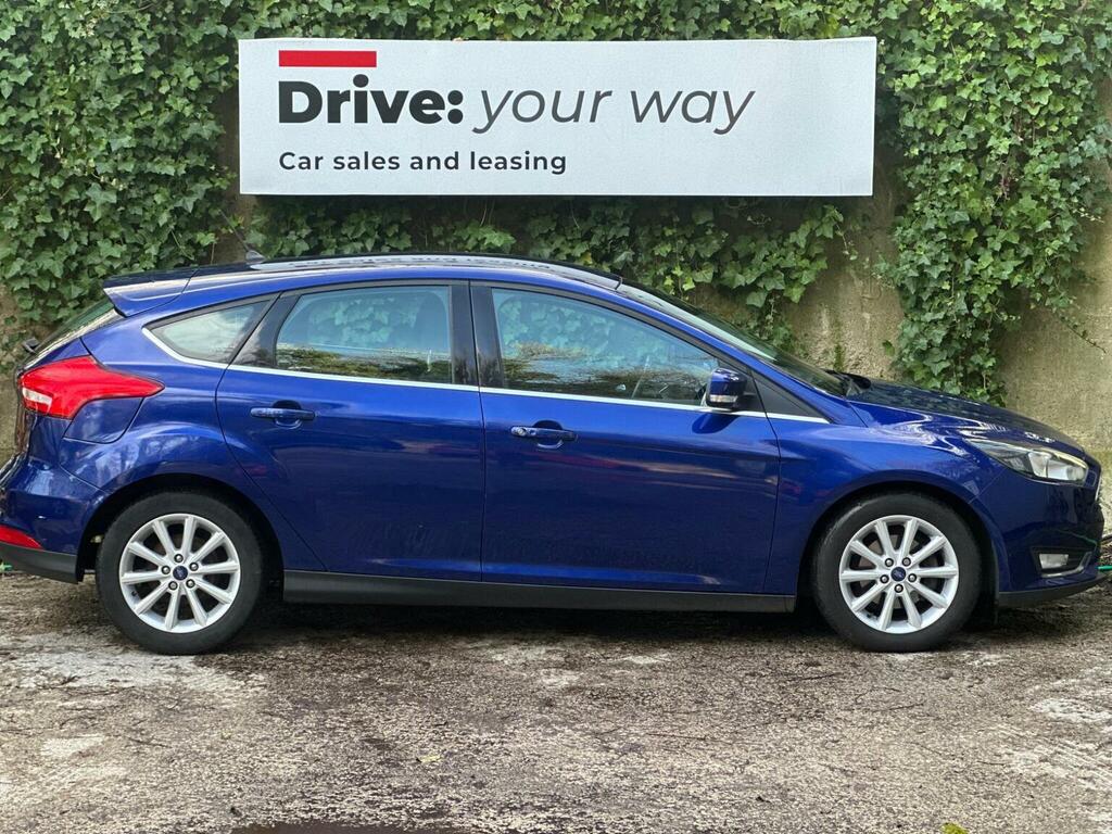 Ford Focus Hatchback 1.0T Ecoboost Titanium Euro 6 Ss ML17VBJ Blue #5