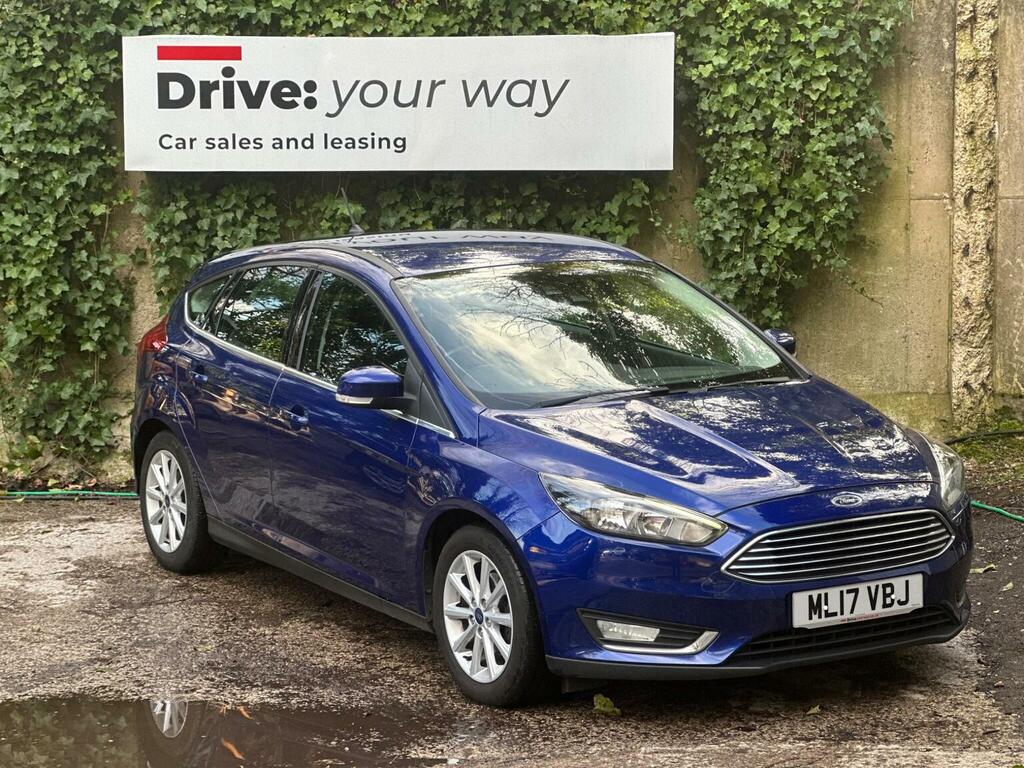Ford Focus Hatchback 1.0T Ecoboost Titanium Euro 6 Ss Blue
