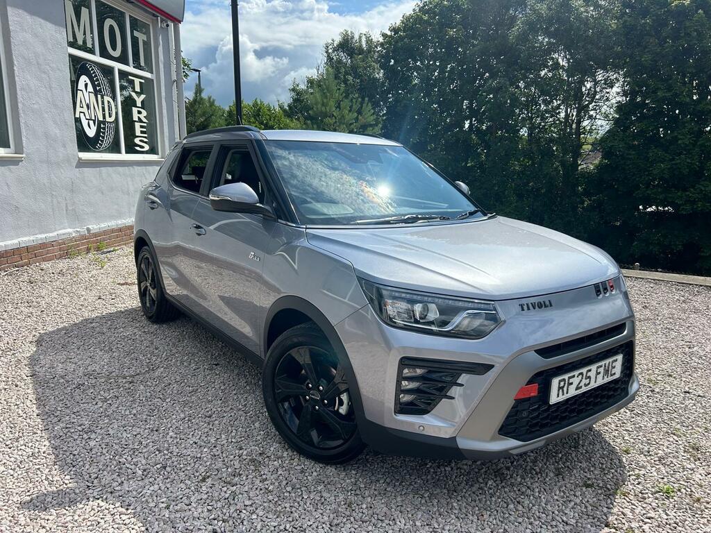 SsangYong Tivoli 1.5 K40 Silver