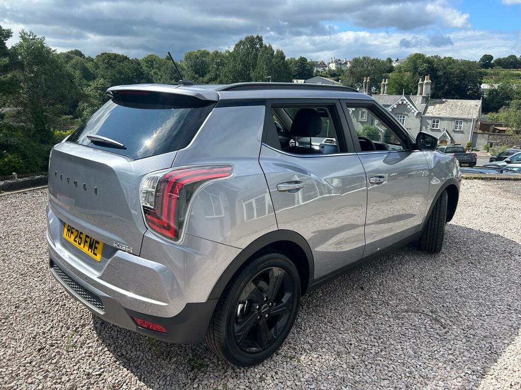 SsangYong Tivoli 1.5 K40 Silver #5