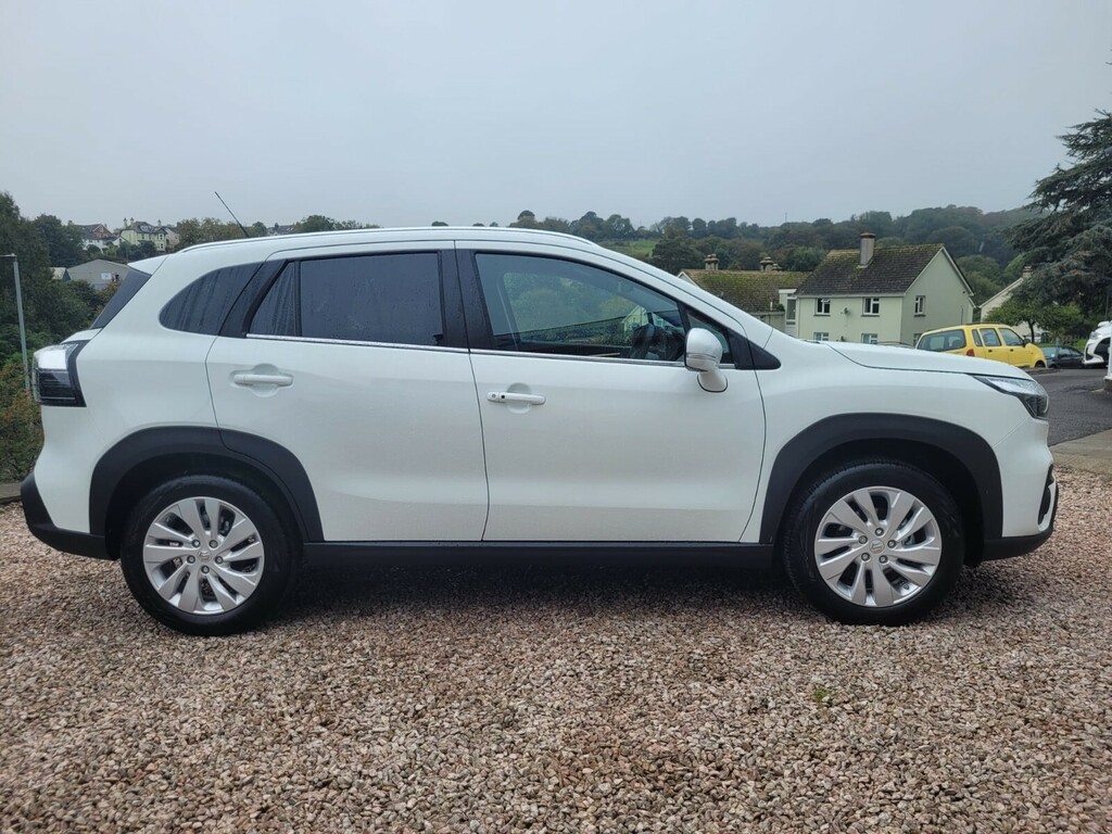Suzuki S Cross 1.4 Boosterjet 48V Hybrid Motion White #5