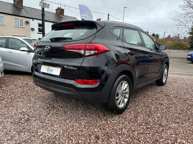 Hyundai Tucson 1.7 Crdi Blue Drive Se Nav Suv E AGZ1826 Black #2