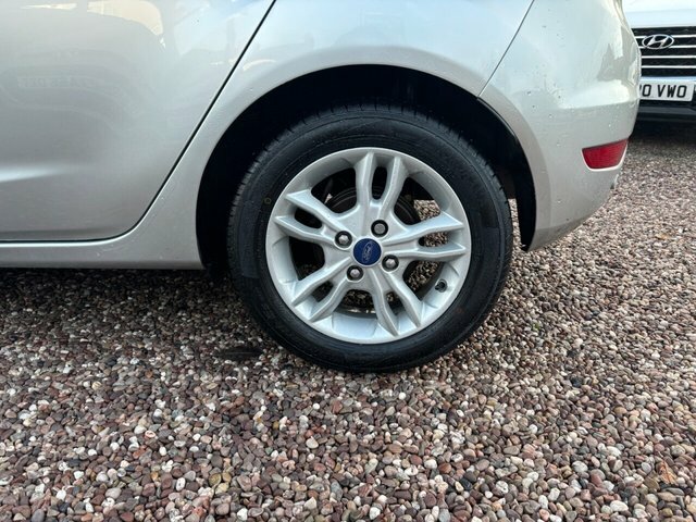 Ford Fiesta 1.6 Zetec Hatchback Powershift Euro 5 Silver #6