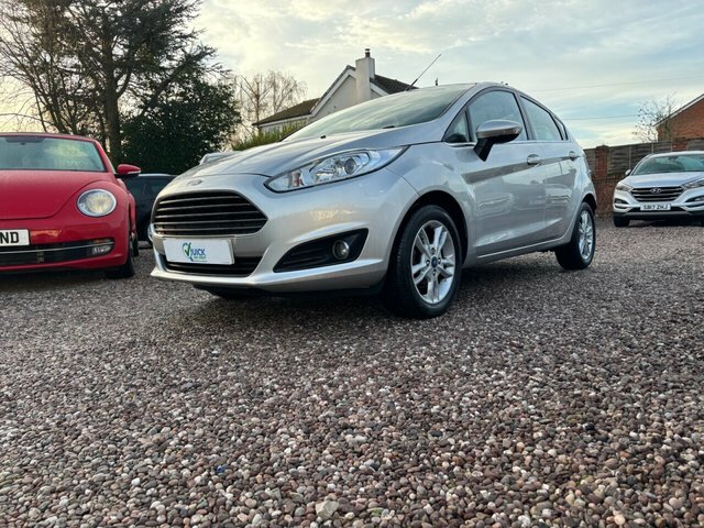 Ford Fiesta 1.6 Zetec Hatchback Powershift Euro 5 Silver #5