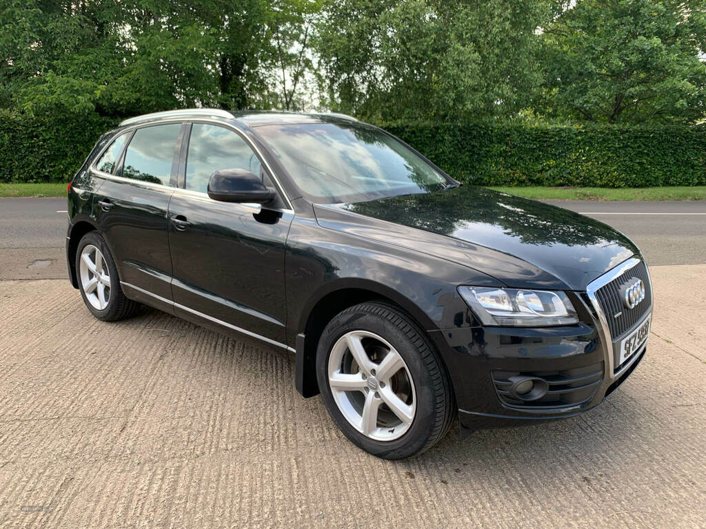 Audi Q5 2.0 Tdi 143 Quattro Se Start Stop Black