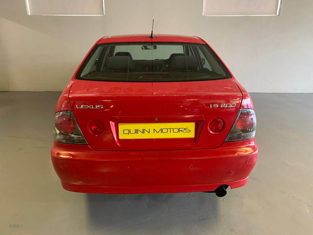 Lexus IS 200 2.0 S KF03DKJ Red #4