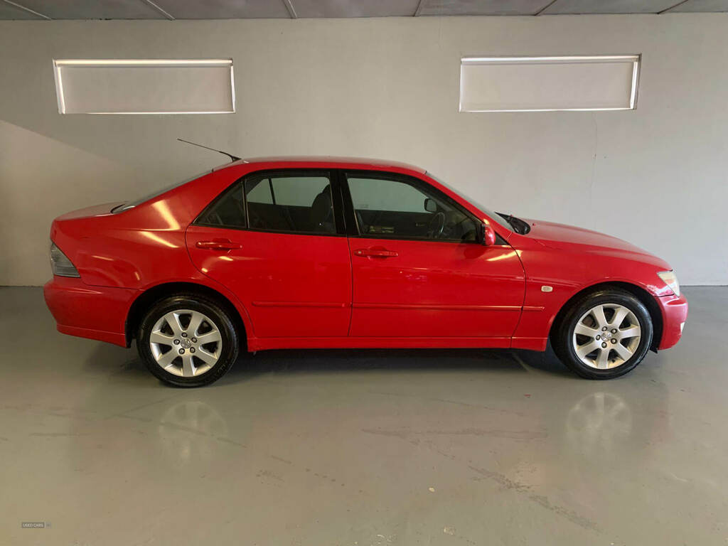Lexus IS 200 2.0 S KF03DKJ Red #2