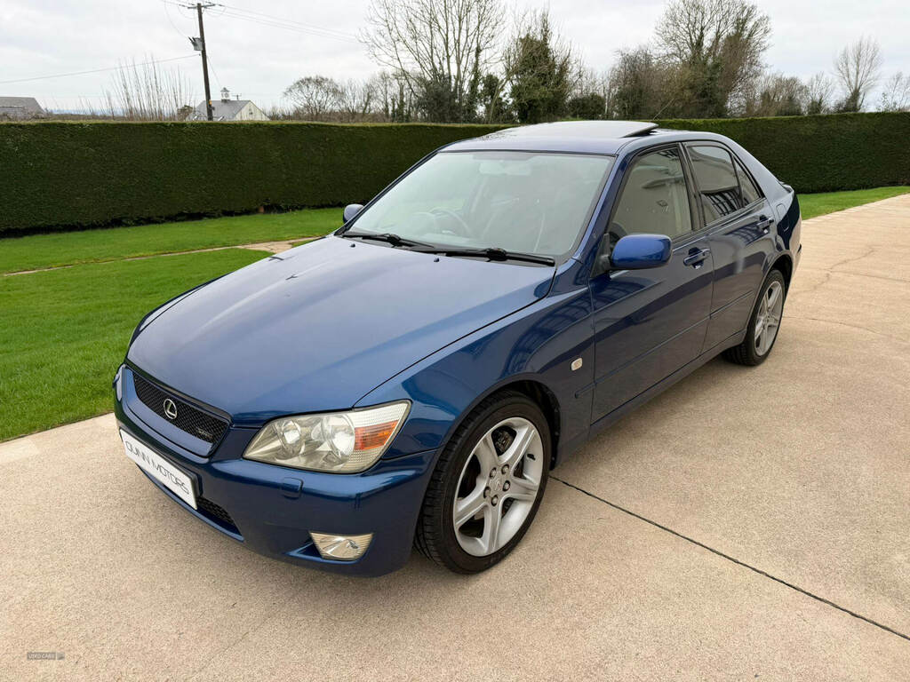 Lexus IS 2.0 Se Silver #13