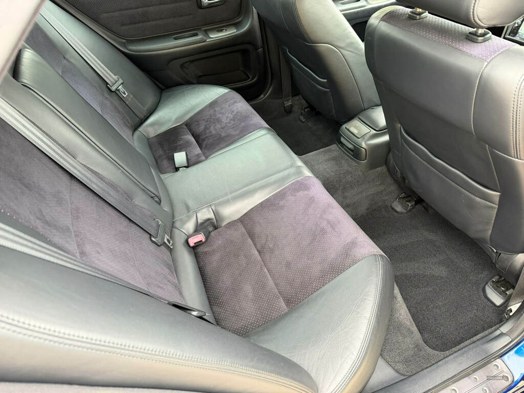 Lexus IS 2.0 Se Silver #20