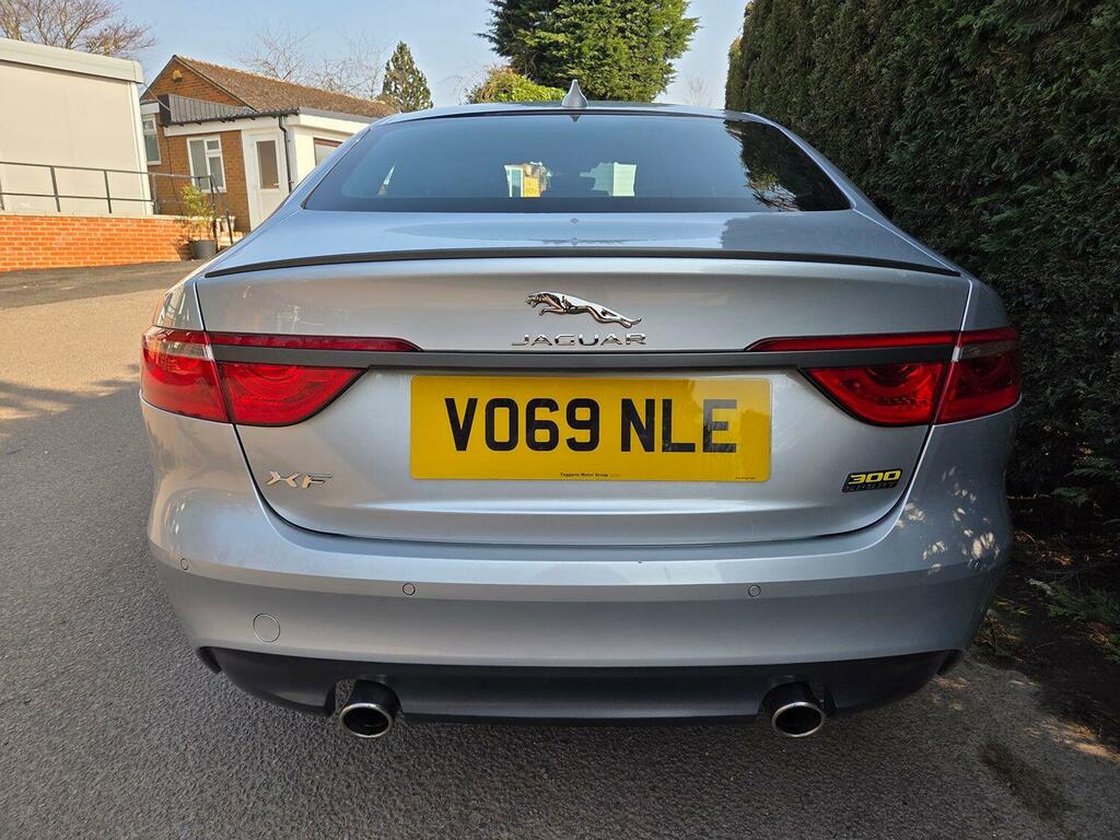 Jaguar XF Saloon 3.0 D V6 300 Sport 2019 Silver #6