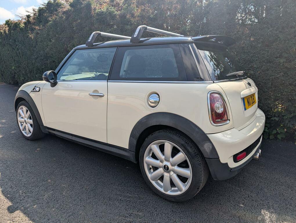 Mini Hatch Hatchback 1.6 Cooper S Hatch 2007 White #3
