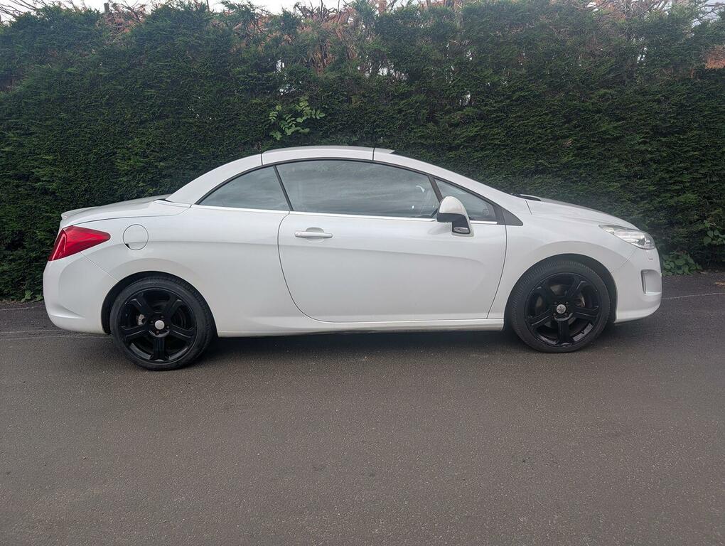 Peugeot 308 Convertible 1.6 Thp Gt 2010 White #2