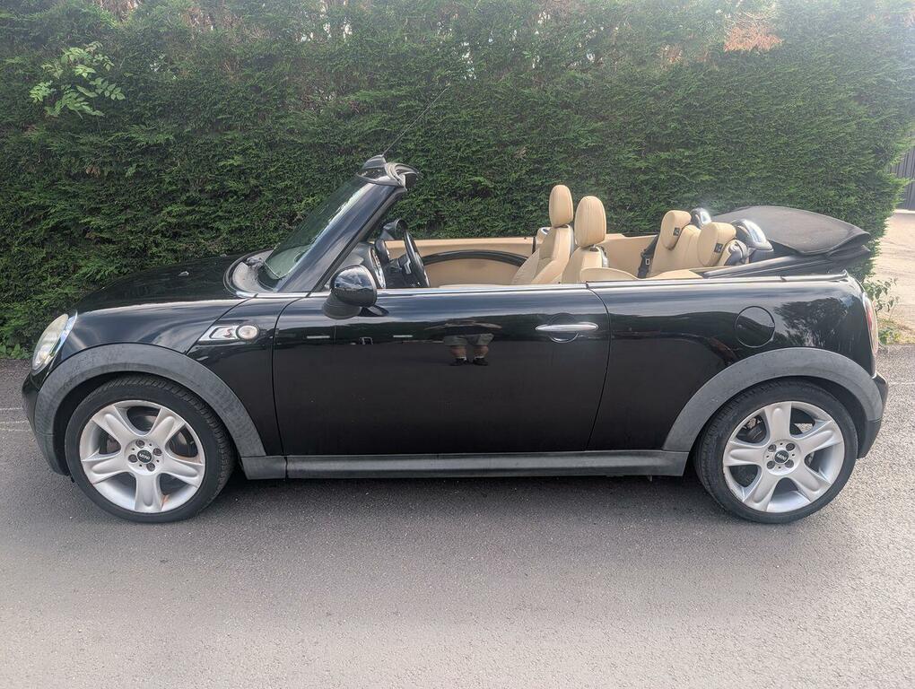 Mini Convertible Convertible 1.6 Cooper S Convertible 2009 GV09TNU Black #2