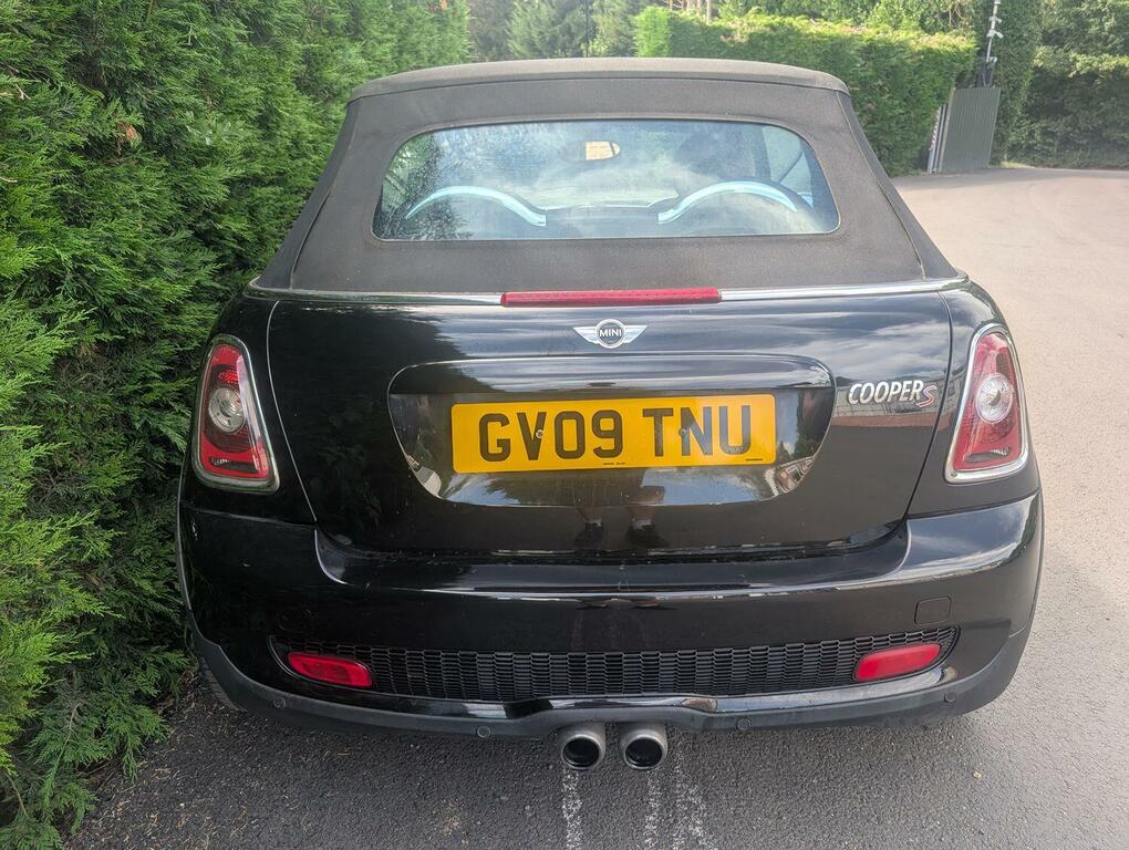 Mini Convertible Convertible 1.6 Cooper S Convertible 2009 GV09TNU Black #4