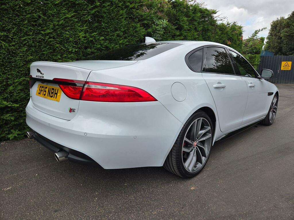 Jaguar XF Saloon 3.0 D V6 S 2015 White #6
