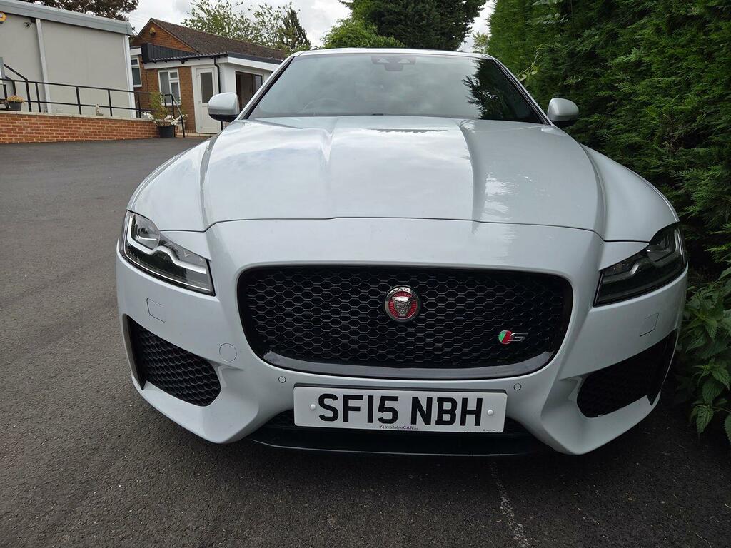 Jaguar XF Saloon 3.0 D V6 S 2015 White #2