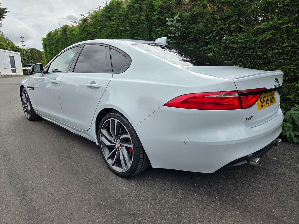 Jaguar XF Saloon 3.0 D V6 S 2015 White #4