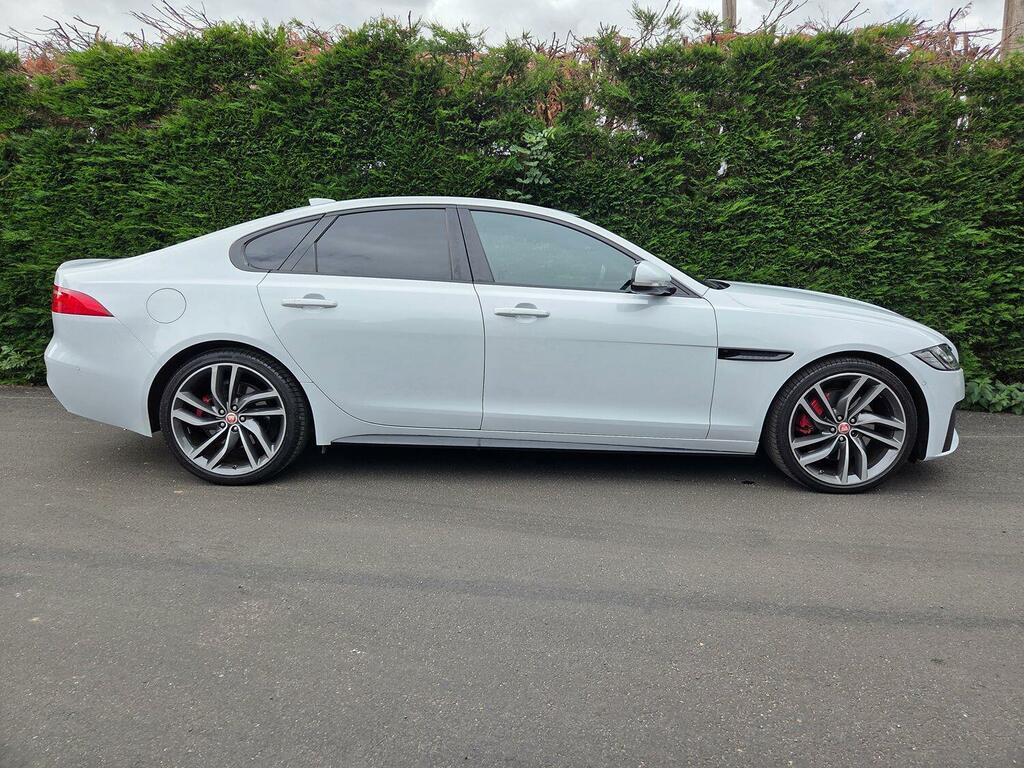 Jaguar XF Saloon 3.0 D V6 S 2015 White #3