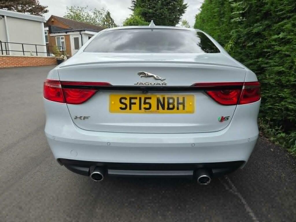 Jaguar XF Saloon 3.0 D V6 S 2015 White #5