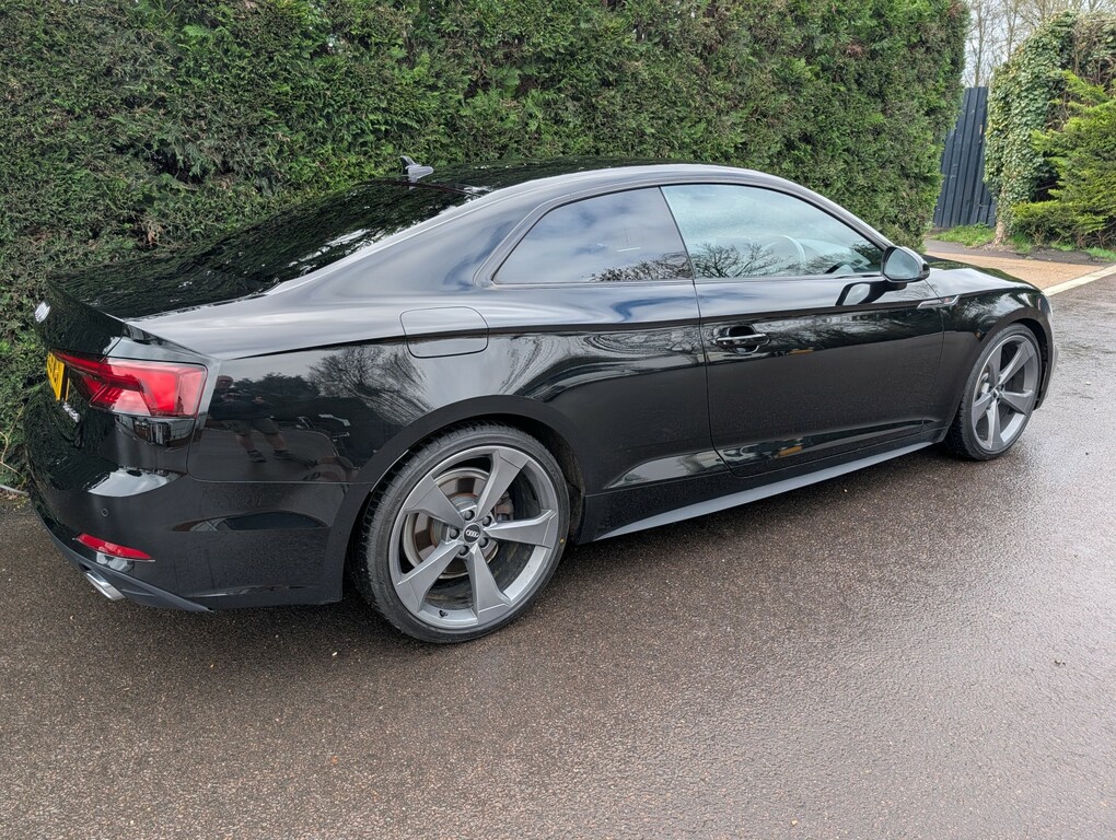 Audi A5 Coupe 2.0 Tfsi 35 Black Edition 2019 LL19WCV Black #4