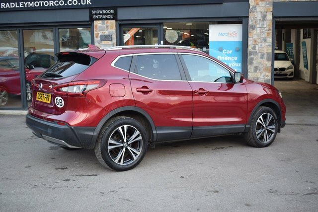 Nissan Qashqai 2017 1.5 Dci N-connecta Suv Euro DS67FRV Red #5