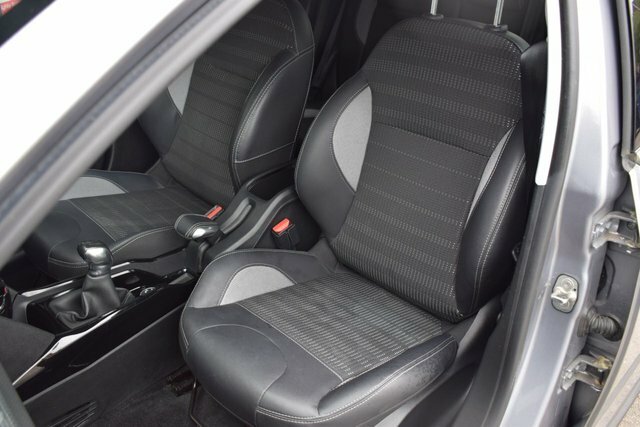 Peugeot 2008 2018 1.2 Puretech Allure Suv Eur Grey #3