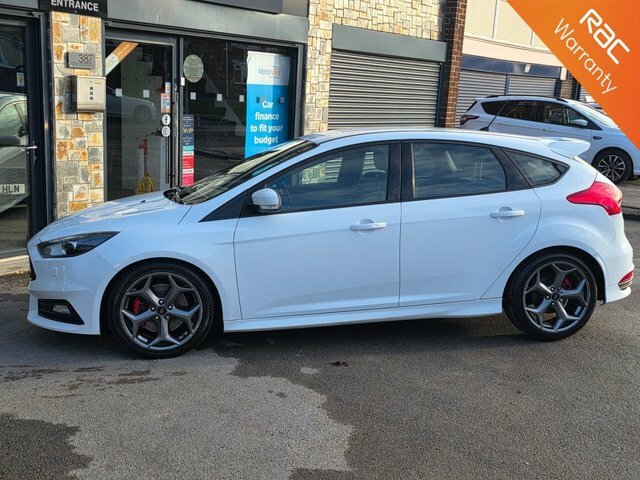 Ford Focus 2016 2.0 Tdci St-3 Hatchback Eur MF66FYC White #2