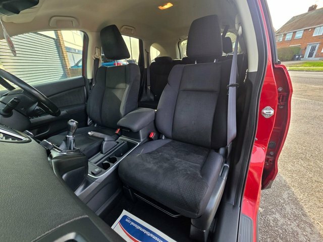 Honda Cr-V 2016 1.6 I-dtec Se Plus Suv 4Wd SK66XBG Red #3