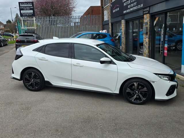 Honda Civic 2017 1.5 Vtec Turbo Sport Hatchback Cvt RE67AXU White #4