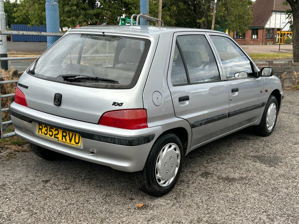 Peugeot 106 XL 5-Door Silver #2