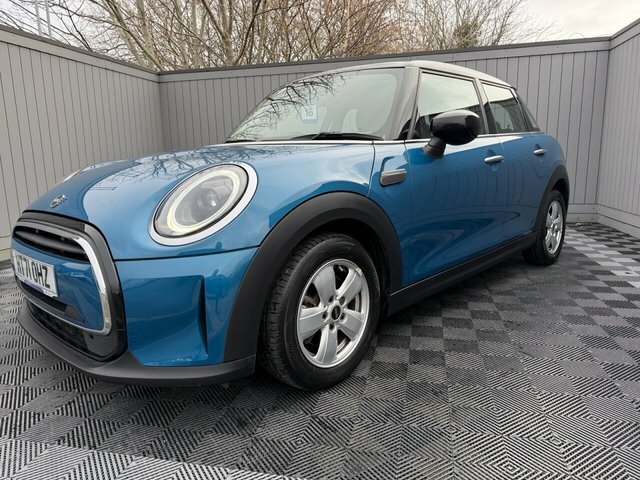 Mini Hatch 2022 1.5 Cooper Classic Hatchback Manua Blue