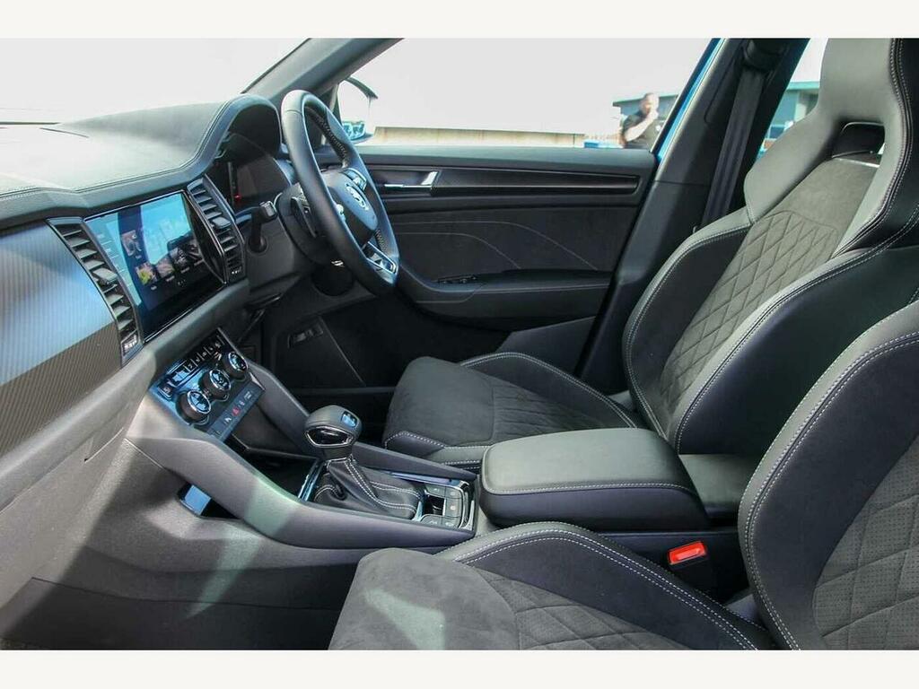 Skoda Kodiaq 2024 2.0 Tdi 200 Sport Line 4X4 Dsg 7 Seat KJ24HKF Blue #2