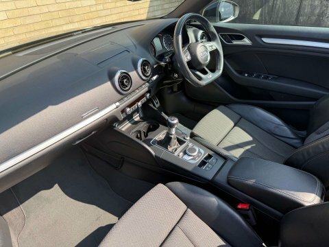 Audi A3 1.5 A3 S LO18YRS Black #2