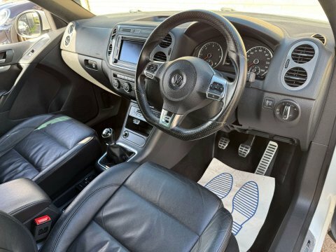 Volkswagen Tiguan 2.0 Tiguan R-line KM65UVZ White #4