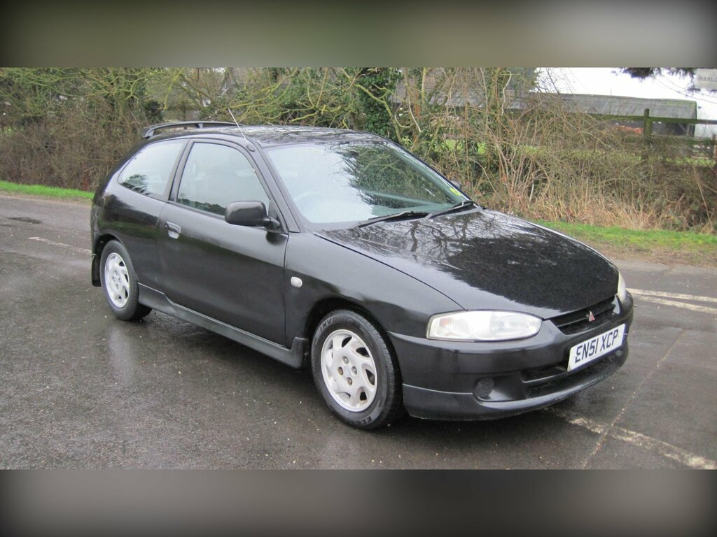 Mitsubishi Colt Hatchback Silver #1